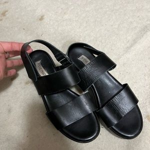 Steven madden platform sandal